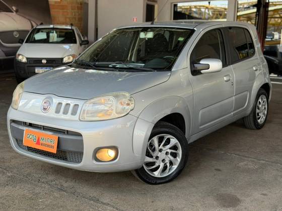 FIAT UNO 1.0 EVO VIVACE 8V FLEX 4P MANUAL